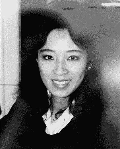 911事件的英雄 美国华裔空姐邓月薇简介