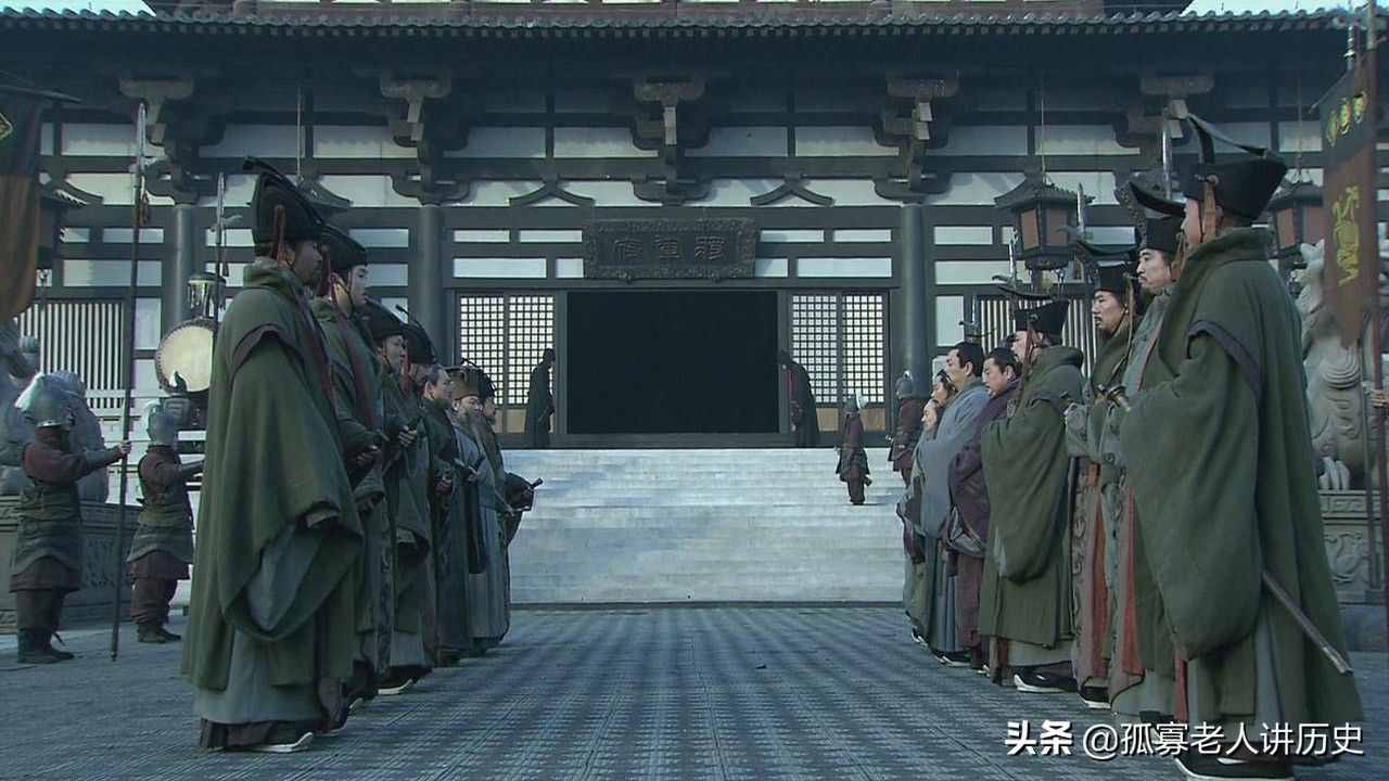 三国：孙权为何要扶持吴郡四大家族？又为何亲自把他们赶出朝堂？