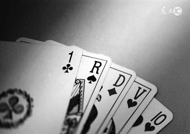 打扑克，常用的集中出千手法有这几种，你知道几种？