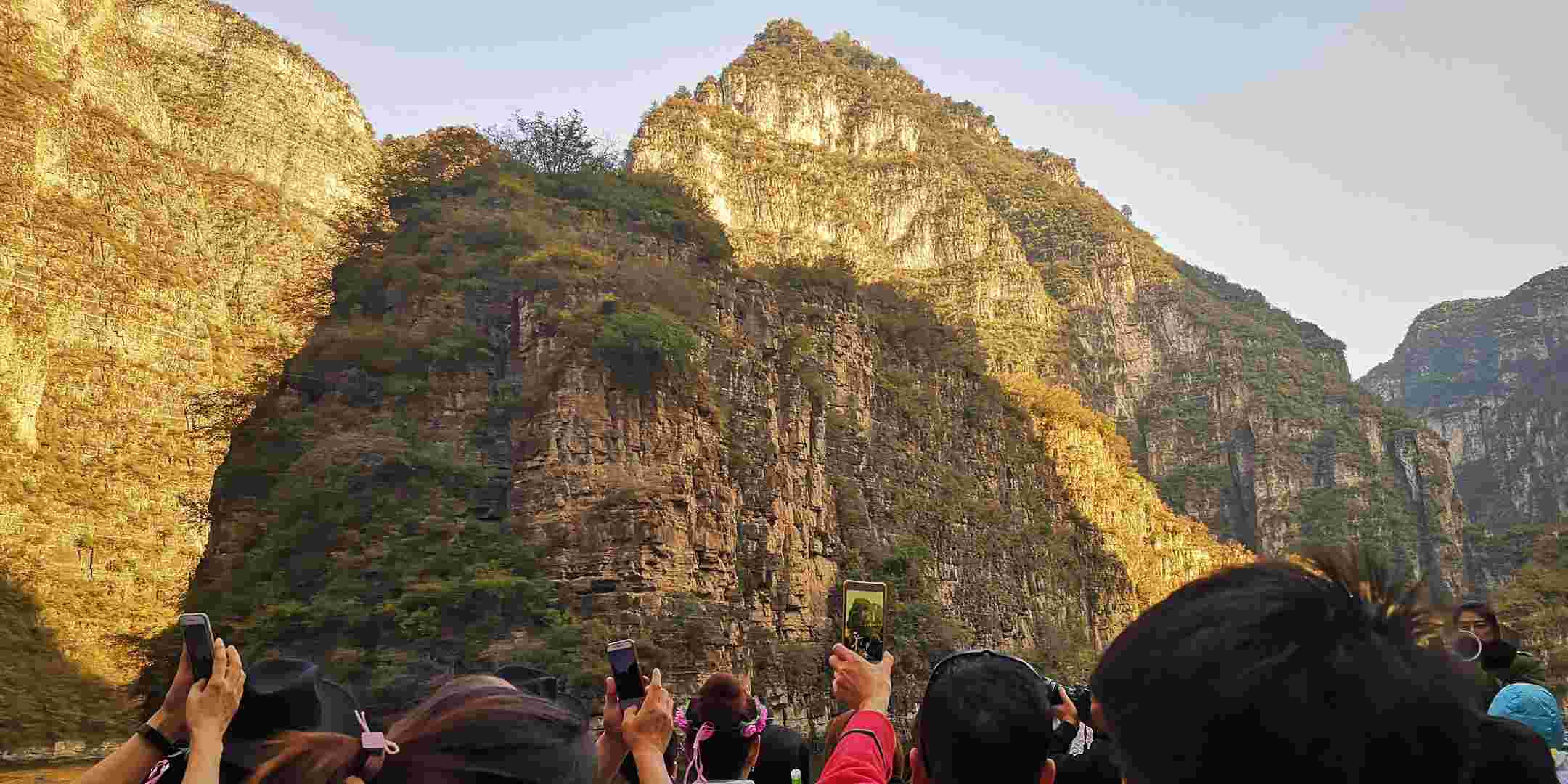 坐船看山是最大亮点：北京龙庆峡旅游攻略