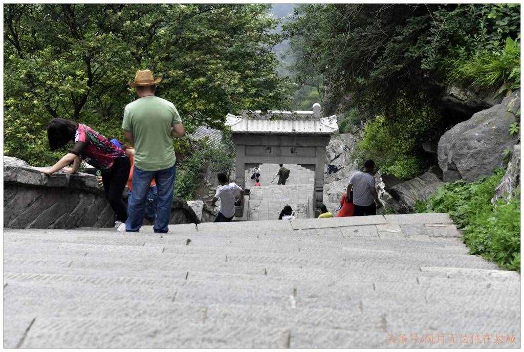 登泰山最难爬的就是十八盘