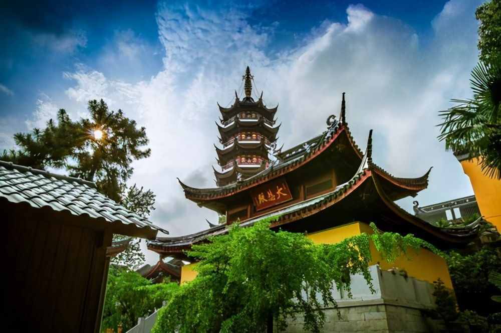 南京的千年寺庙：美丽的鸡鸣寺