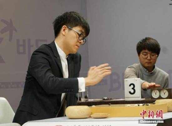 柯洁已被正式保送清华 网友：他若选修围棋老师可咋教