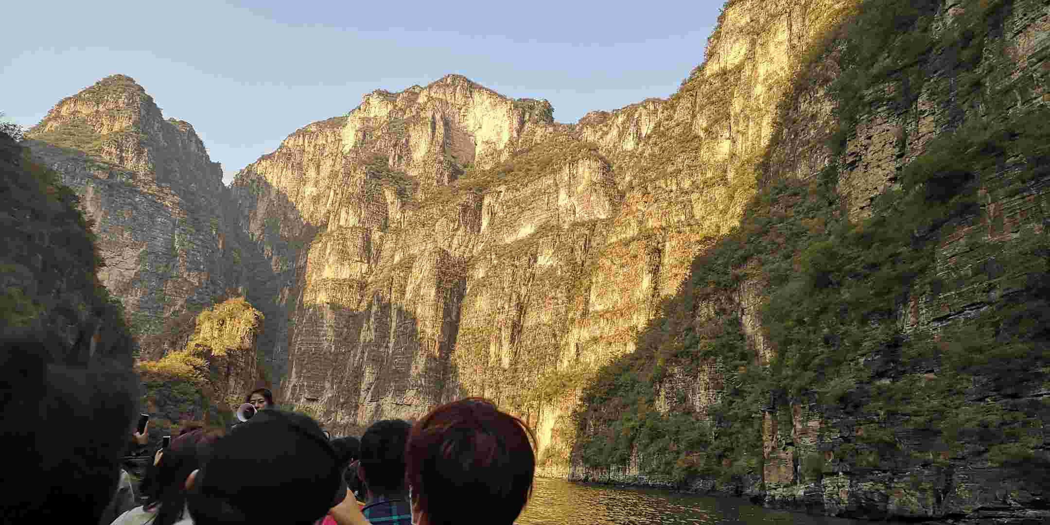 坐船看山是最大亮点：北京龙庆峡旅游攻略