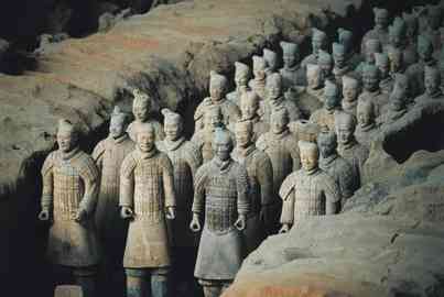 西安秦始皇兵马俑：被称为“世界第8大奇迹”，值得一看