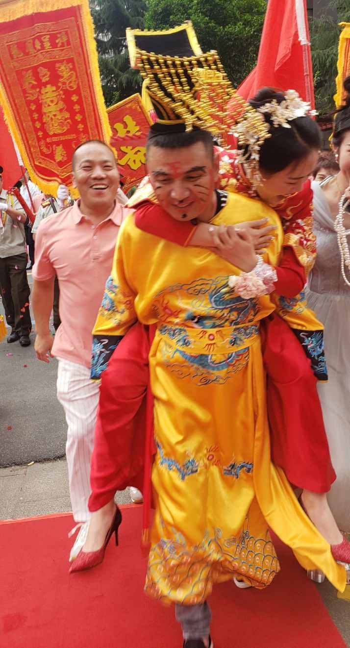 民族的风俗习惯（少数民族端午节习俗）