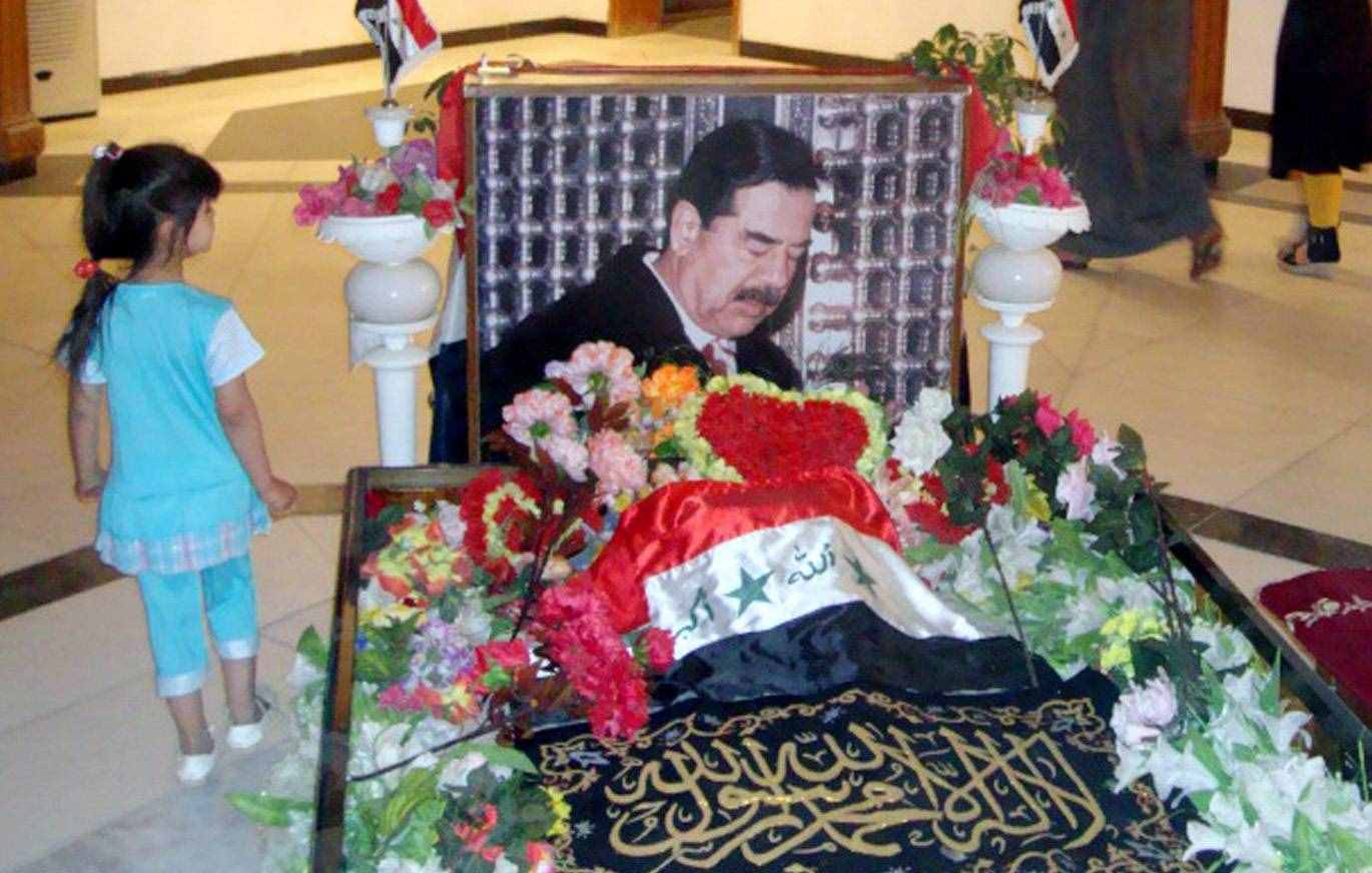 伊拉克前总统萨达姆的坟墓被挖开遗体没有腐烂？假新闻