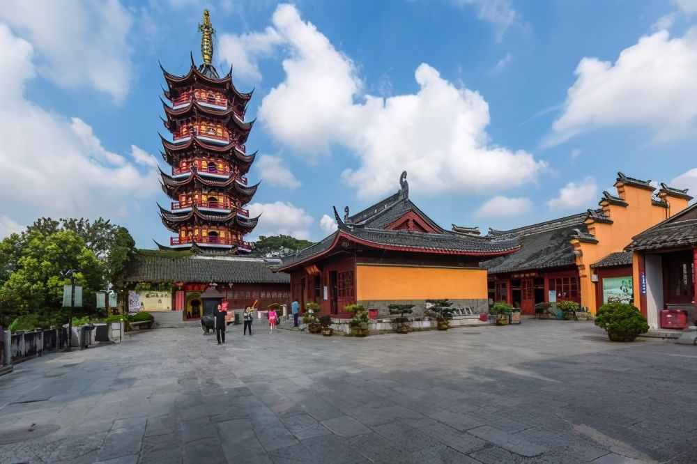 南京的千年寺庙：美丽的鸡鸣寺