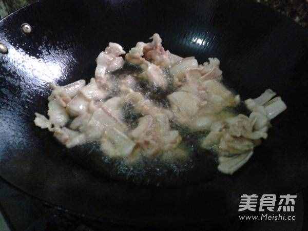 辣椒炒肉的步骤