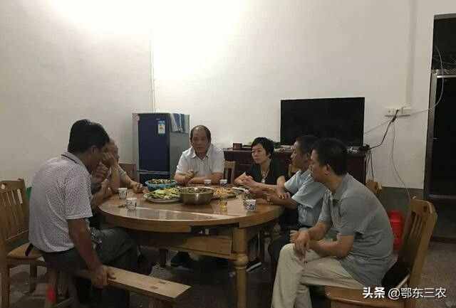 农村老俗话“不贪三更色，不恋一更食，不动五更气”是什么意思？