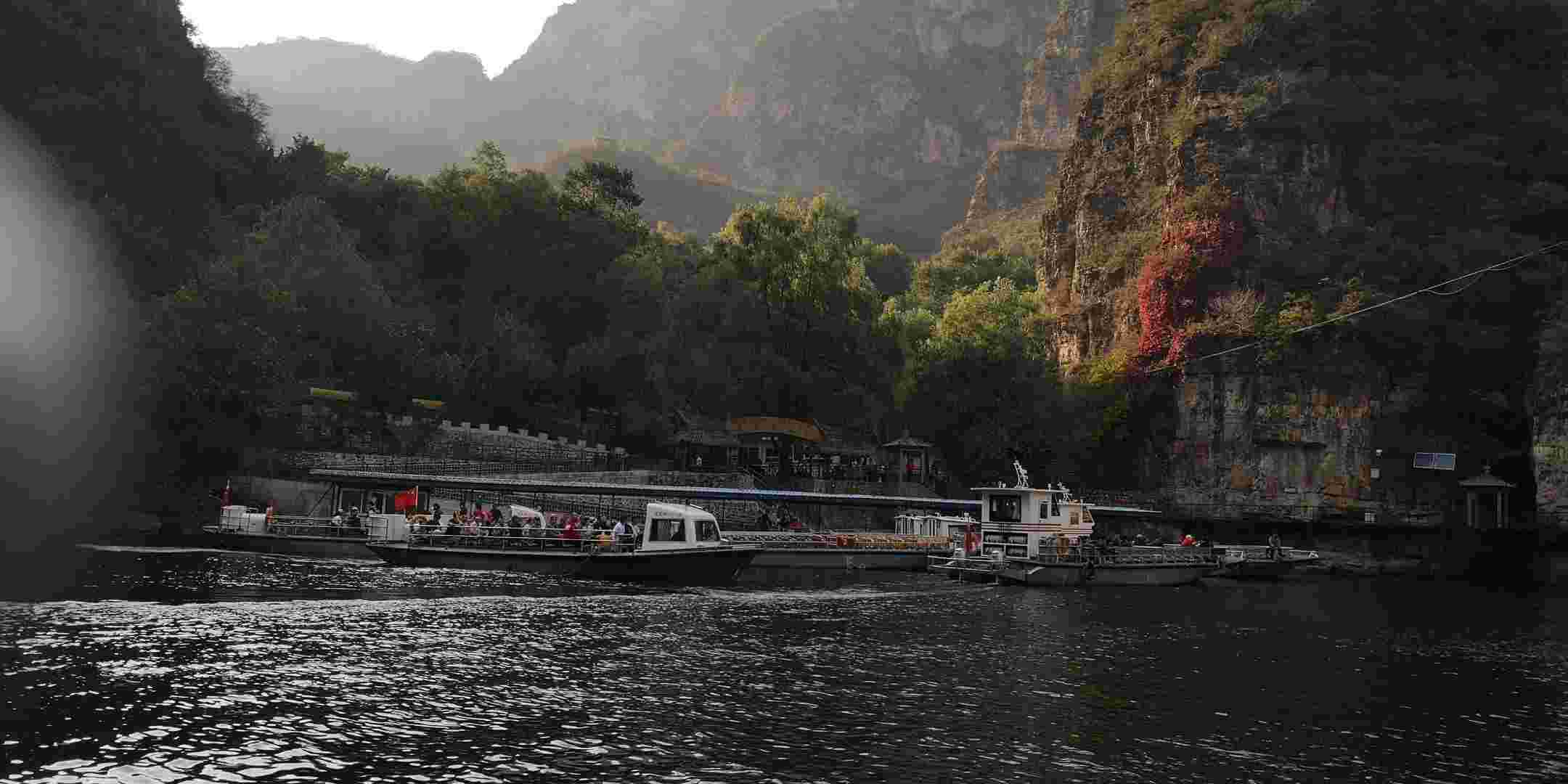 坐船看山是最大亮点：北京龙庆峡旅游攻略