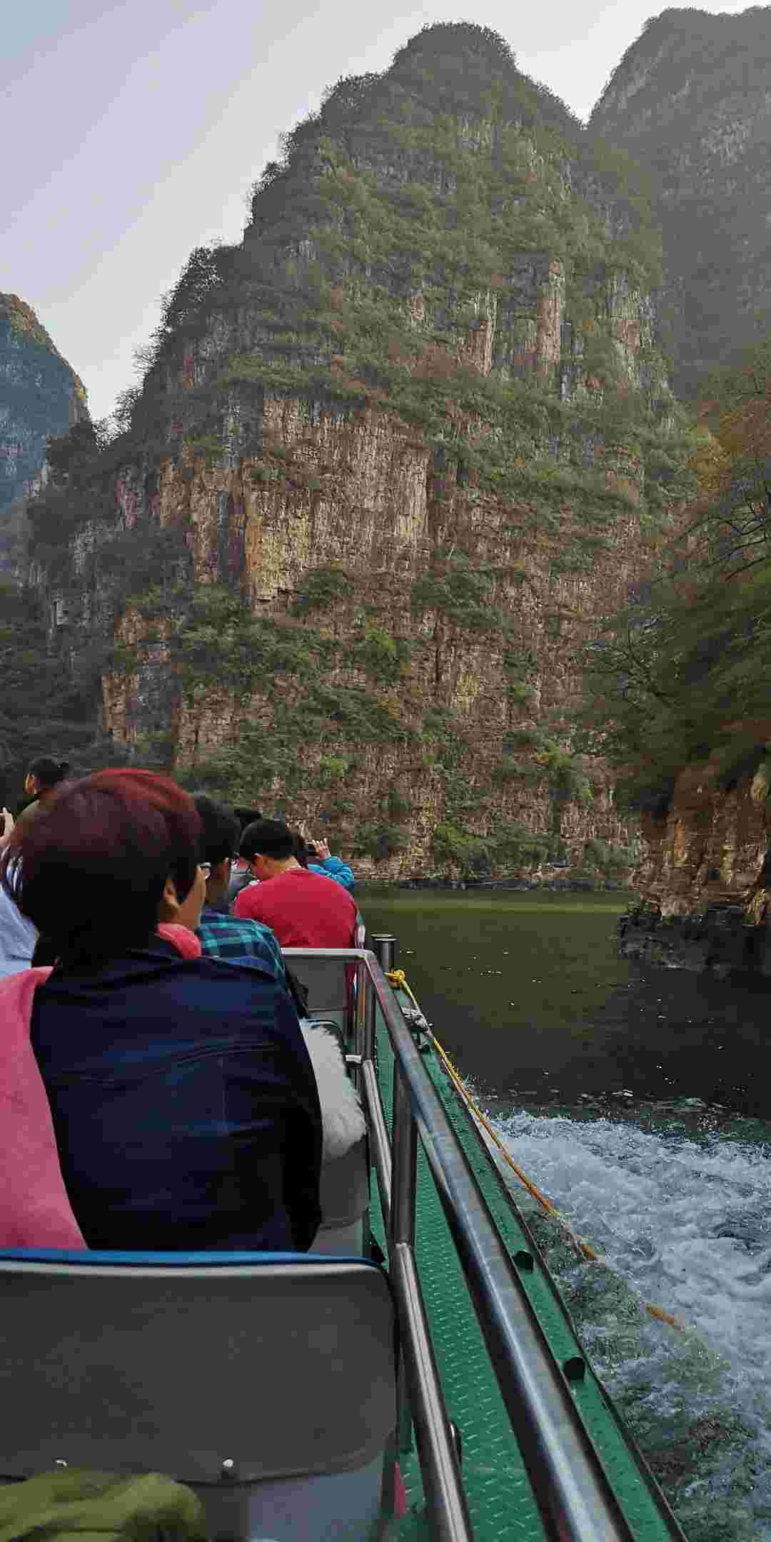 坐船看山是最大亮点：北京龙庆峡旅游攻略