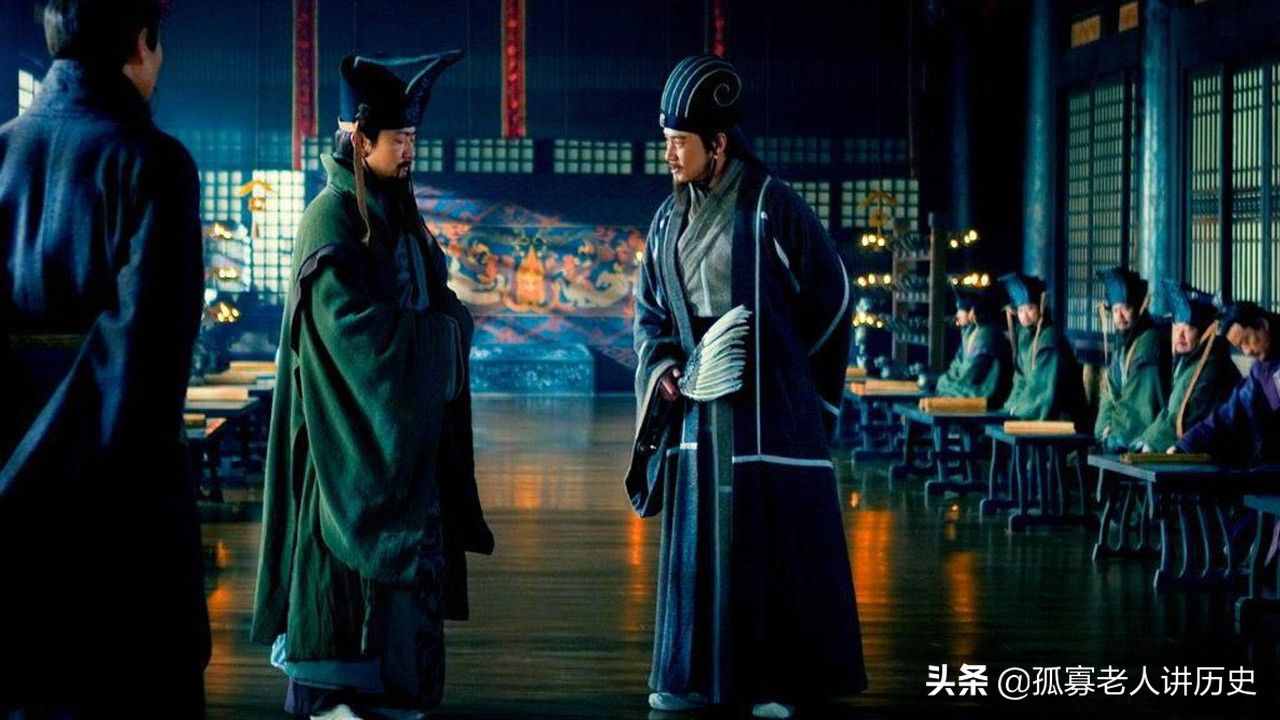 三国：孙权为何要扶持吴郡四大家族？又为何亲自把他们赶出朝堂？