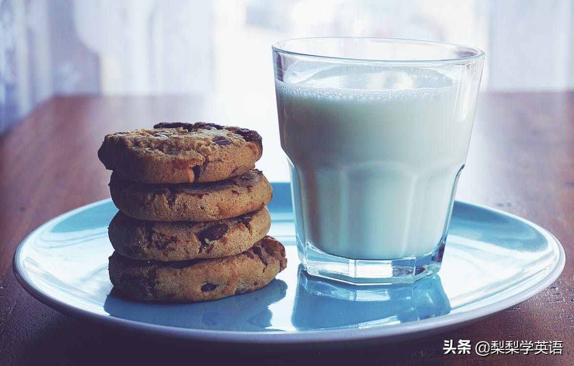 milk是牛奶，honey是蜂蜜，land of milk and honey是什么意思？