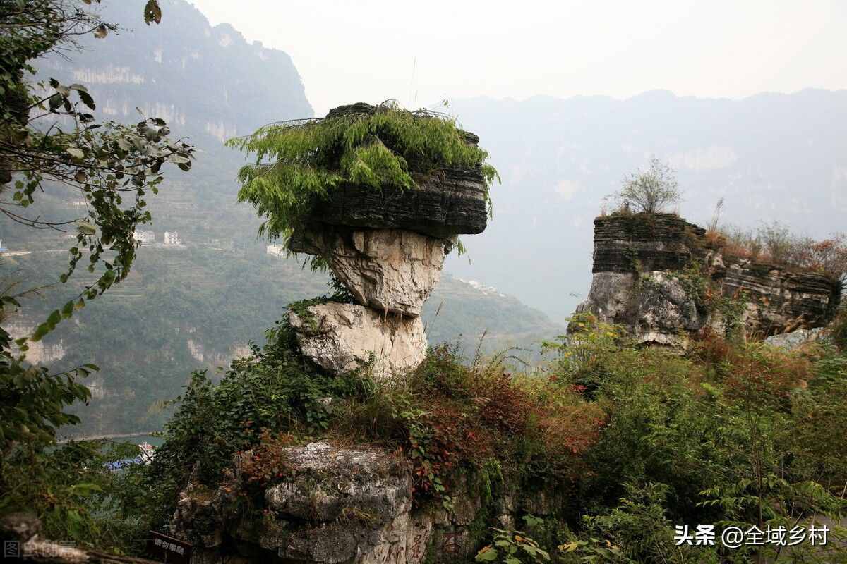 有水的峡谷，往往以三峡自称，我们经常说的“三峡”到底是哪三峡