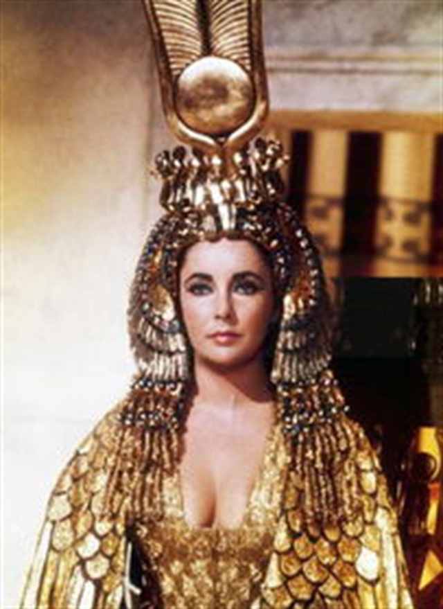 埃及艳后又丑又矮，为何能迷倒很多男人？被誉为尼罗河畔妖女