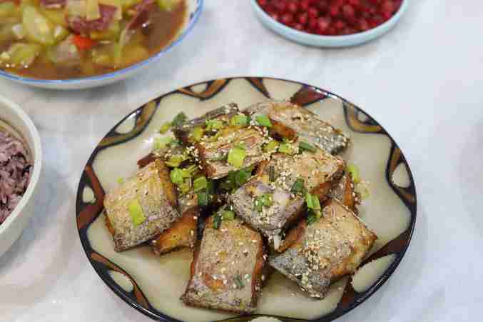 花一个小时给初中生准备午餐，简单可口有食欲，比学校的营养餐强