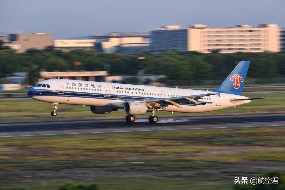 花多眼乱，这么多航空公司该怎么选？听航空君来说说